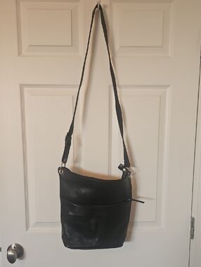 Classic Black Leather Crossbody Bag with Front Pocket
